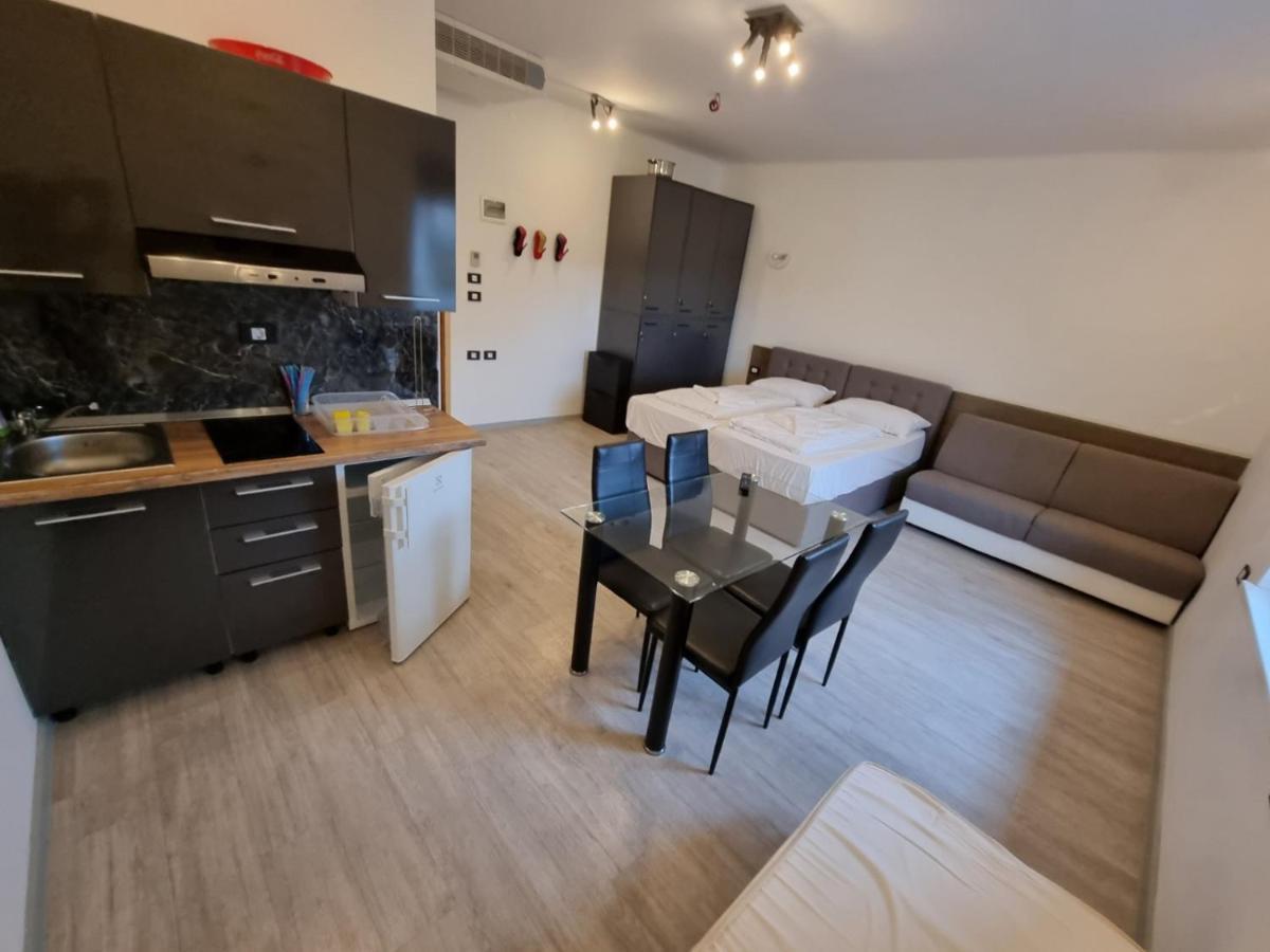 Aparthotel Artrock *