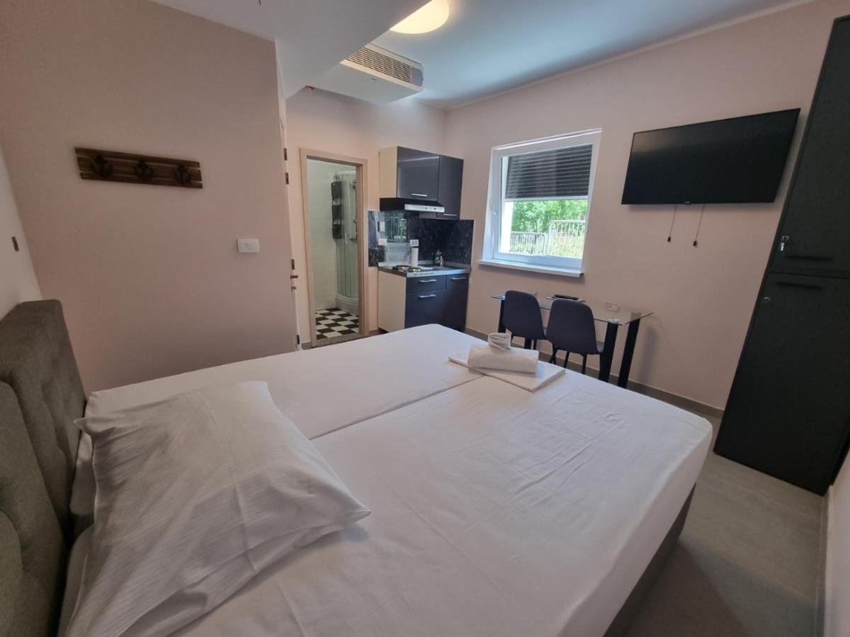 Aparthotel Artrock